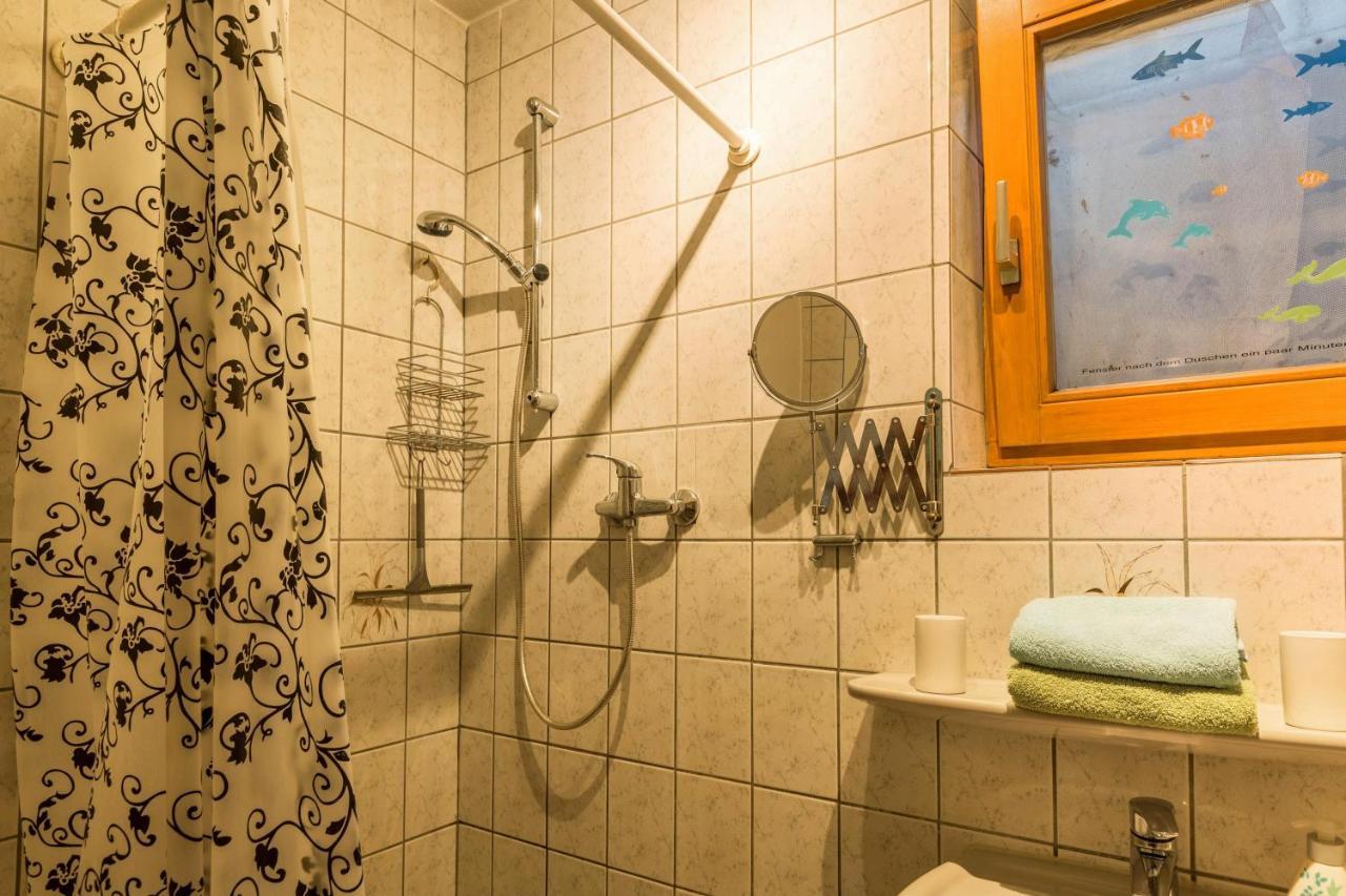 Ferienwohnung Alina Зінген Екстер'єр фото